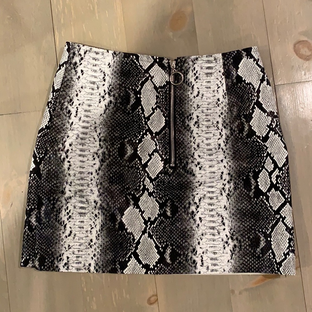 Snake print mini skirt